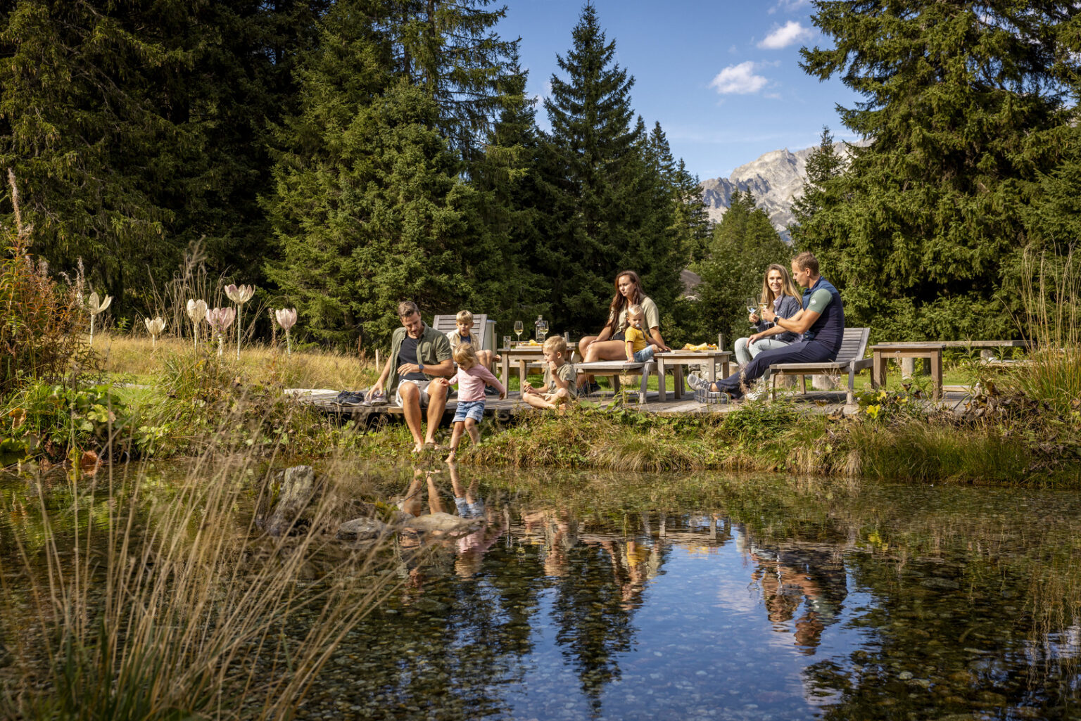 Alpgarten family by the pond Hotel Handeck